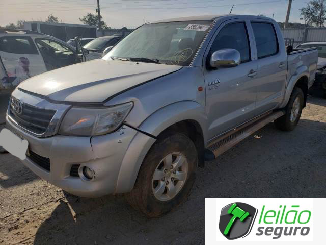 LOTE 041 TOYOTA/HILUX CD SR 2.7 16V VVT-I
