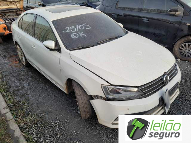 LOTE 089 VOLKSWAGEN/JETTA COMFORTLINE 2.0 TOTAL FLEX 2015