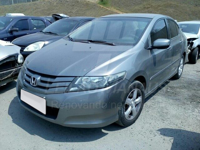 LOTE 031 - Honda City DX 1.5 2014