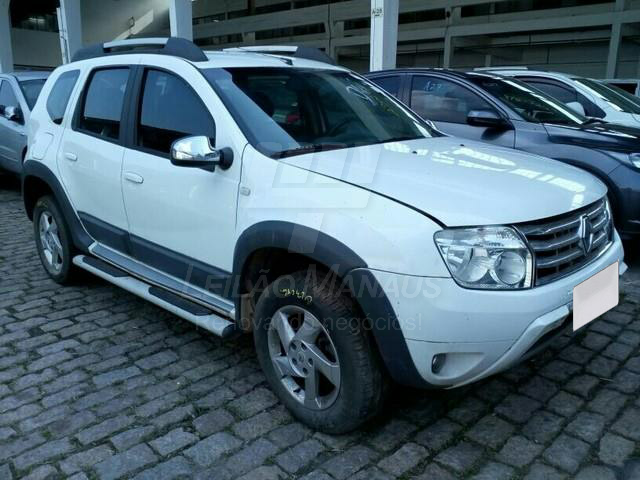 LOTE 023 - Renault Duster 2.0 16V Dynamique 2016