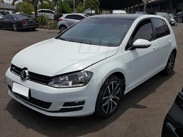 LOTE 032 - Volkswagen Comfortline 1.4 TSi