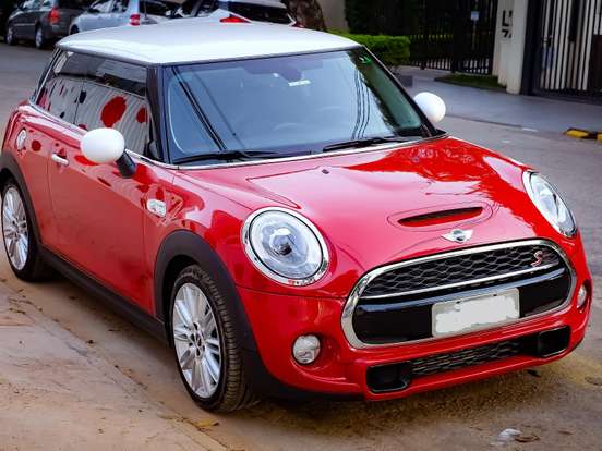 LOTE 084 MINI Cooper 2.0 S Exclusive 2p