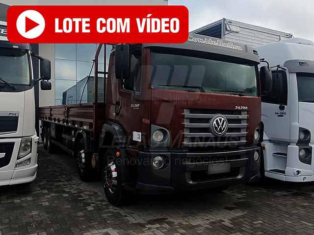 LOTE 005 - VOLKSWAGEN 24-280 Bitruck 2015