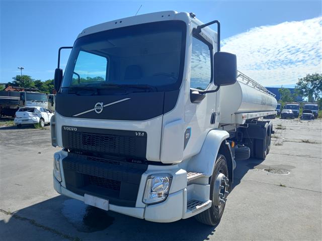 LOTE 073 VM 270 6X2R 2022/2022