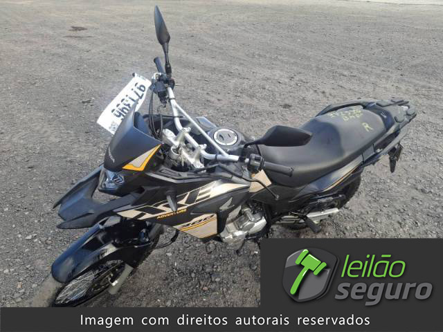 LOTE 027 2023 HONDA XRE 300 