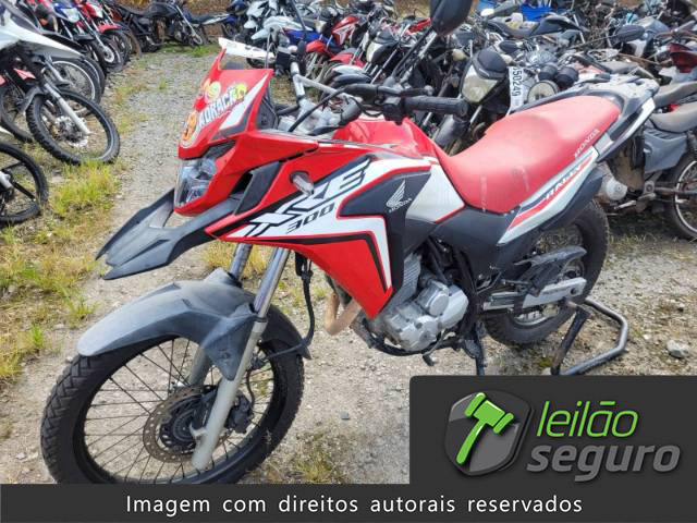 LOTE 028 2021 HONDA XRE 300 