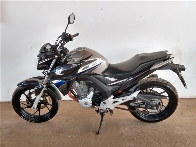 LOTE 012 CB250F TWISTER CBS 2020/2020  LOTE 012 CB250F TWISTER CBS 2020/2020