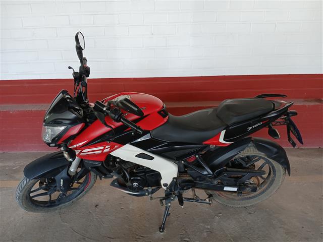 LOTE 025 DOMINAR D160 2023/2023