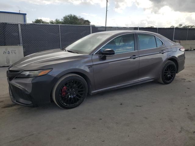 LOTE 035 TOYOTA CAMRY SE 