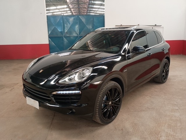LOTE 029 PORSCHE CAYENNE DIESEL 