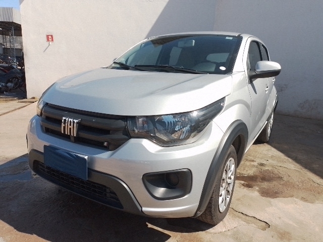 LOTE 087 FIAT MOBI LIKE