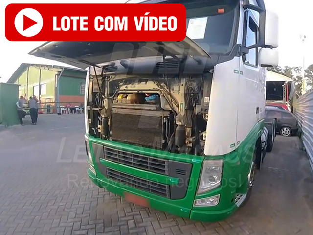 LOTE 006 - Volvo FH 460 2015