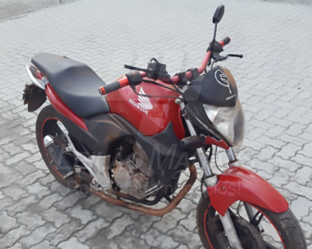 Lote 019 - HONDA CB 300 R 2011